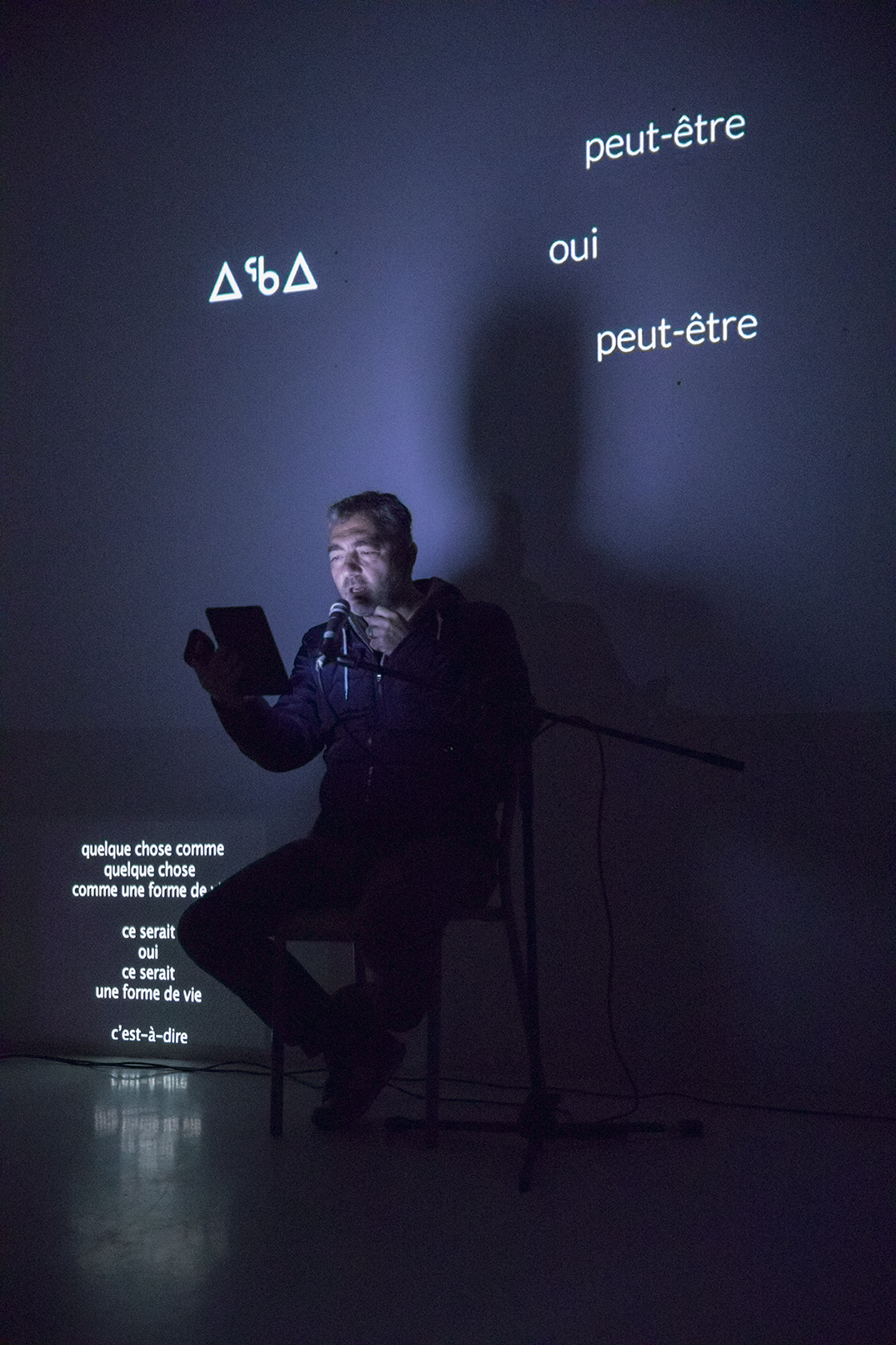 performance frédéric dumond et Guillaume Laidain ESAD 5 avril 2017 photo Mathieu Harel Vivier1